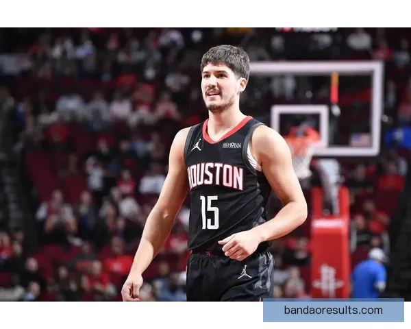 谢泼德单场命中9记三分创生涯新高 火箭首发阵容下取得13胜4负佳绩